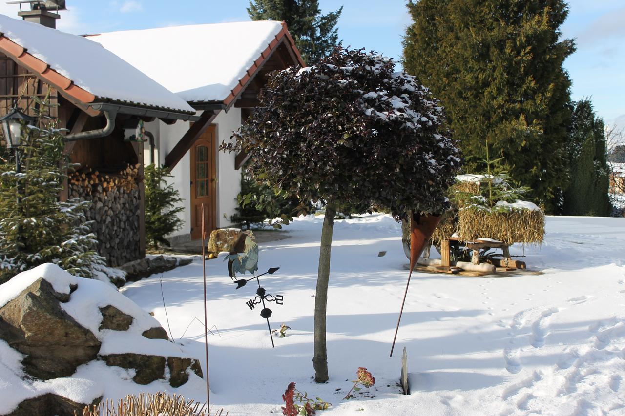 Landhotel Kastanienhof Georgenberg Exterior photo